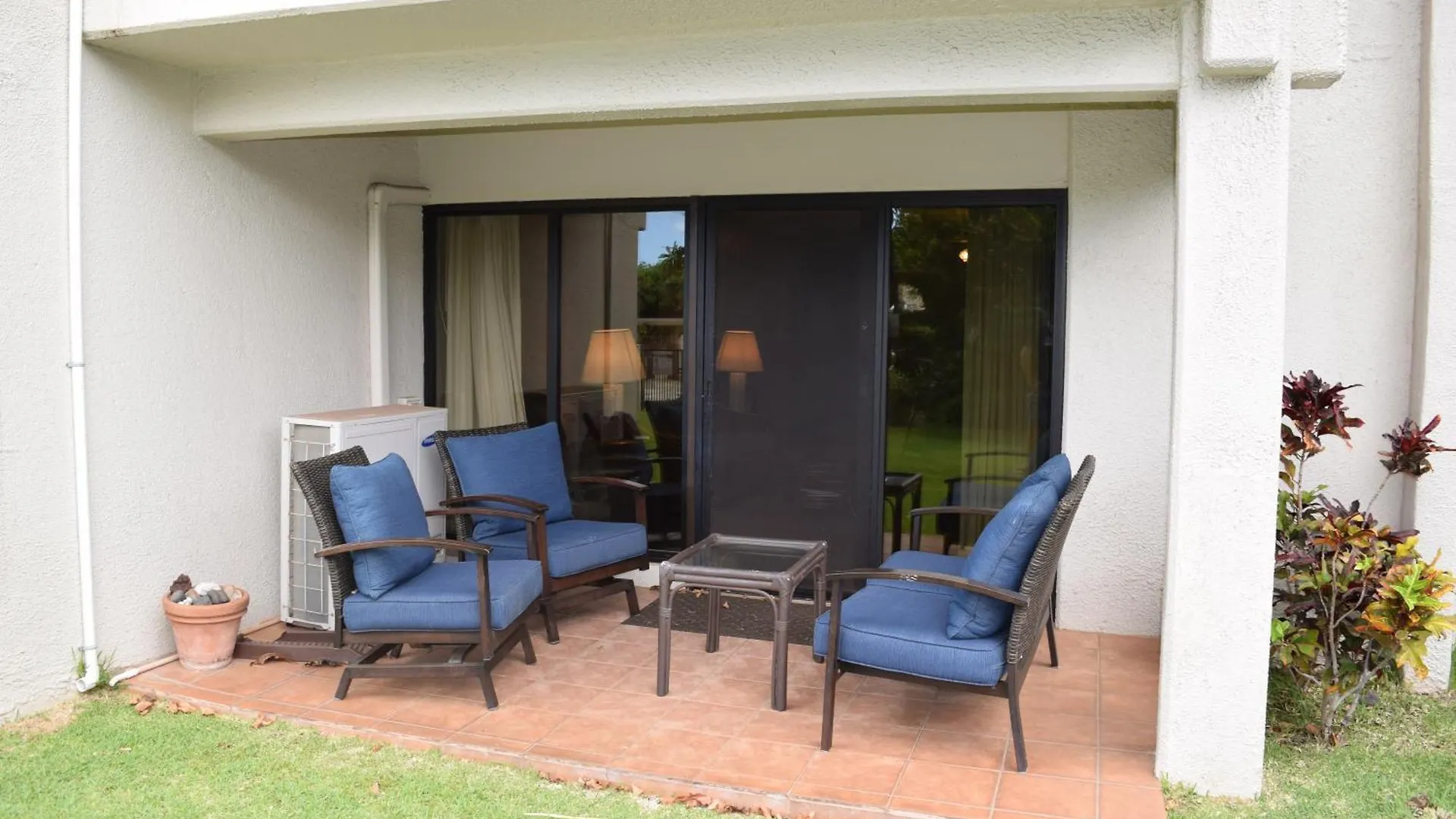 Ground Floor Garden View Unit With Great Amenities Apartment Wailea