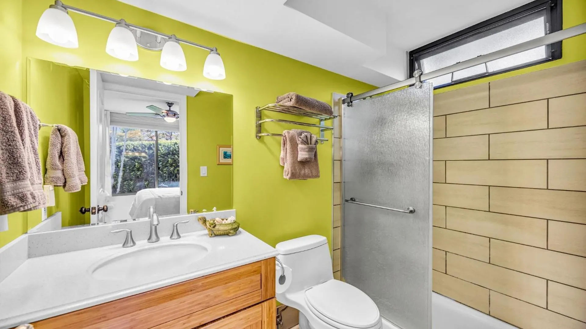 Ground Floor Garden View Unit With Great Amenities Apartment Wailea  United States